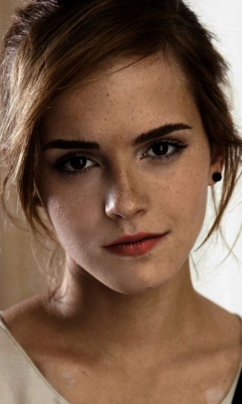 ❤️ #fanfiction #Fanfiction #amreading #books #wattpad Emma Watson Model, Diane Lane Actress, Wallpaper Celebrity, Emma Watson Wallpaper, Meg March, Ema Watson, Emma Watson Belle, Emma Watson Style, Photographie Portrait Inspiration