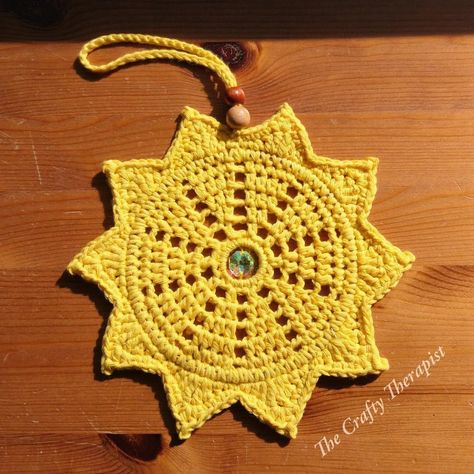 Mandalas, Crochet Sun Catcher, Crochet Suncatcher, Crochet Altar Cloth, Home Decor Crochet, Crochet Dreamcatcher, Happy Sunshine, Pretty Crochet, 4mm Crochet Hook