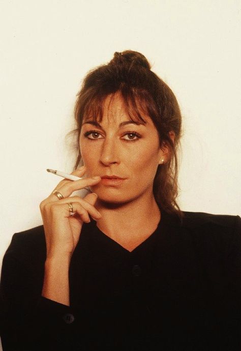 // Anjelica Houston Anjelica Houston, Facial Reference, Celebrity Couple, Anjelica Huston, Actrices Hollywood, Girl Crushes, Famous Faces, Look At You, Girl Crush