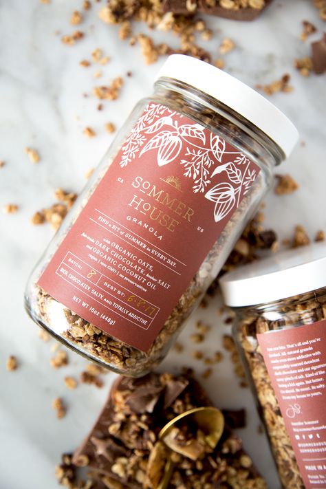 Sommer House Chocolate Granola on Behance Granola Brands, Savon Diy, Spices Packaging, Honey Packaging, Jar Packaging, Bottle Design Packaging, Chocolate Granola, Bakery Packaging, Gourmet Cookies