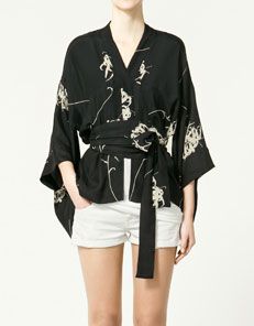 ZARA printed Kimono $99 Modern Kimono Fashion, Kimono Style Tops, Heels Strappy, Modern Kimono, Kimono Shirt, Trendy Heels, Kimono Blouse, Mode Abaya, Style Hijab