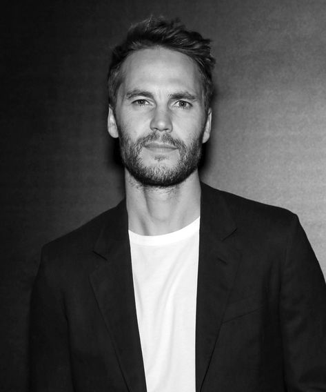 Taylor Kitsch Opens Up To R29 About The Women In His Life #refinery29 http://www.refinery29.uk/2017/11/176537/taylor-kitsch-interview-women-only-the-brave#slide-1 Karl Urban, Avan Jogia, Joe Manganiello, Taylor Kitsch, Travis Fimmel, Ryan Guzman, Kyle Chandler, Tim Riggins, Jesse Metcalfe