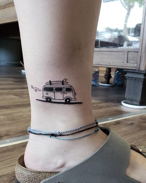 CafeMom.com : Volkswagen Van Travel Tattoo : 40 Travel Tattoos That Will Give You Serious Wanderlust -- "Nothing screams 'Monterey, CA' more than a Volkswagen van," this Instagram user wrote. If road trips to the beach are one's favorite pastime then this tattoo is perfect. Full Arm Sleeve Tattoo, Small Nature Tattoo, Tattoos Travel, Van Volkswagen, Minimalist Tattoo Meaning, Whimsical Tattoos, Van Travel, Travel Tattoos, Volkswagen Van