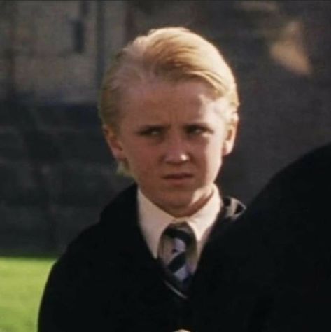 Draco Malfoy Funny, Harry Potter Curses, Tom Feltom, Glume Harry Potter, Draco Malfoy Aesthetic, Buku Harry Potter, Harry Potter Icons, Images Harry Potter, Tom Felton Draco Malfoy