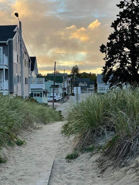 Nature, Beach Town Aesthetic, Old Beach House, Bedroom 4 Beds, Anderson Aesthetic, Beach House Aesthetic, East Coast Beaches, Old Orchard Beach, Old Orchard