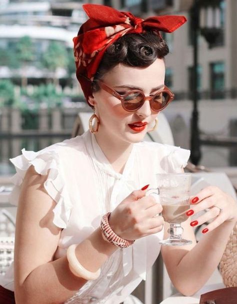 Stile Pin Up, Mode Pin Up, Mode Rockabilly, Rockabilly Mode, Couture Dior, Idda Van Munster, Mode Retro, Estilo Pin Up, Rockabilly Girl