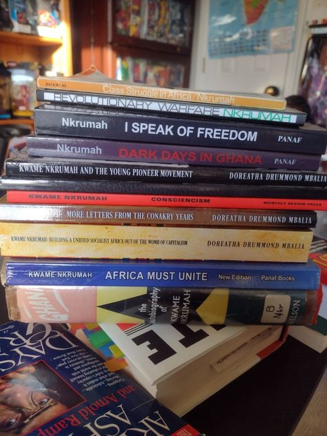 Kwame Nkrumah is a very underrated philosopher, freedom fighter & hero. Marcus Garvey is the grandfather of Pan-Africanism & Nkrumah is the father. Literary Photography, Stellium Astrology, Kwame Nkrumah, Dystopian Literature, Holographic Wallpapers, Black Literature, Pan Africanism, Pan African, Reading Charts