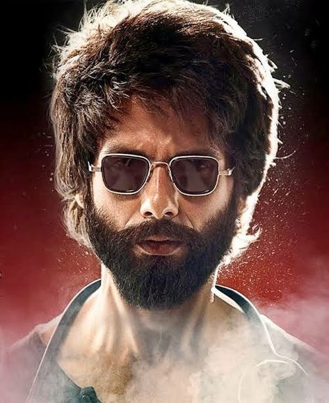 Kabir Singh, Mira Rajput, Mens Hairstyles With Beard, Dj Photos, New Photos Hd, Bollywood Hairstyles, Portrait Photography Men, Most Handsome Actors, Mahesh Babu