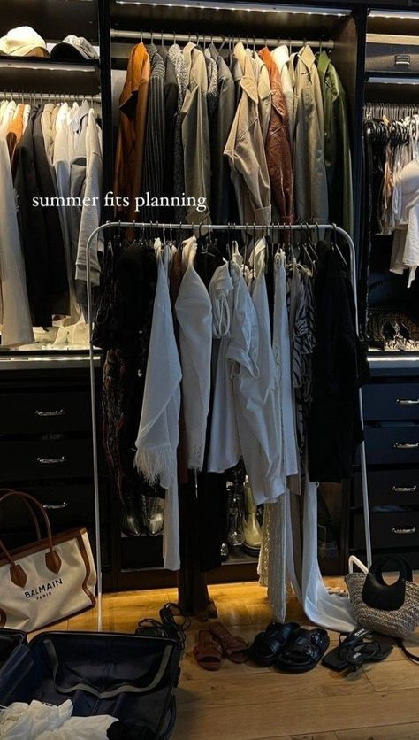 Dream Closet Vision Board, New Closet Aesthetic, Wardrobe Room Aesthetic, Closet Full Of Clothes Aesthetic, Full Closet Aesthetic, Big Closet Aesthetic, Dream Wardrobe Aesthetic, Dream Closet Aesthetic, Wardrobe Aesthetic