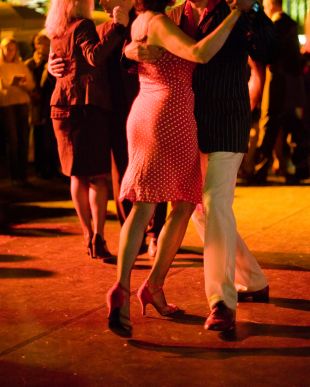 Go dancing! Couples Dancing, Salsa Classes, Romantic Boyfriend, Marriage Words, Salsa (dance), Teen Fun, Romantic Things To Do, Milonga, Argentine Tango