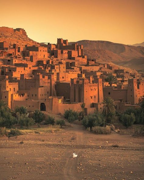 Morroco Travel Photography, Mud Brick, Morocco Aesthetic, Morroco Travel, Holiday Places, Morocco Travel, My Darling, Brick Building, Travel Goals