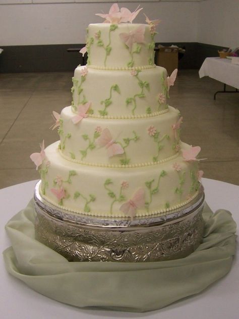 Tres Leches Quinceanera Cake, Pink Cakes Quinceanera, Pink And Green Sweet 16 Cake, Sage Green Decor Quince, Fairy Garden Quinceanera Theme Cake, Sage Green Quince Dress With Pink Flowers, Sage Green Cake Quince, Green Cake Quince, Spring Themed Quinceanera