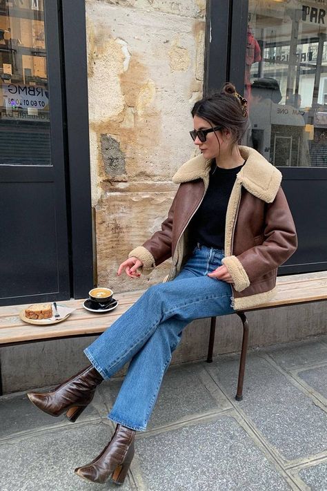 7 Trends to Wear With Jeans for Spring 2023 | Who What Wear Elegantes Outfit Frau, Populaire Outfits, Outfit Chic, Cold Outfits, Ținută Casual, Classy Outfit, Paris Outfits, Mode Ootd, Looks Street Style