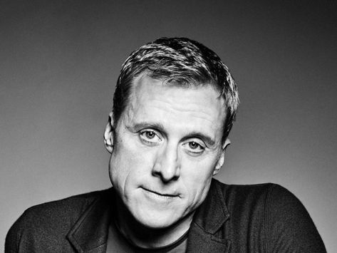 Alan Tudyk of Resident Alien fame listened to Piano Man by Billy Joel and realized he was the bartender. Karl Urban, Celeb Men, Alan Tudyk, Resident Alien, Characters Inspiration, Nice Men, Tom Welling, Piano Man, Colin Firth
