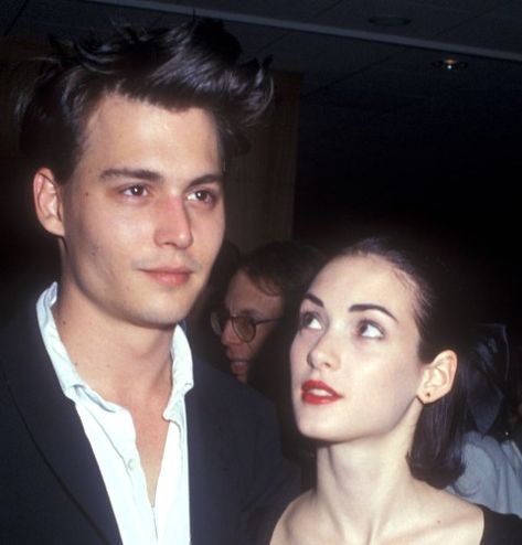 Johnny Depp and Winona Ryder, December 1990 Winona Ryder 90s, Johnny Depp Winona Ryder, Johnny And Winona, Johnny Depp And Winona, Winona Forever, Jhonny Deep, Young Johnny Depp, Johnny D, Johny Depp