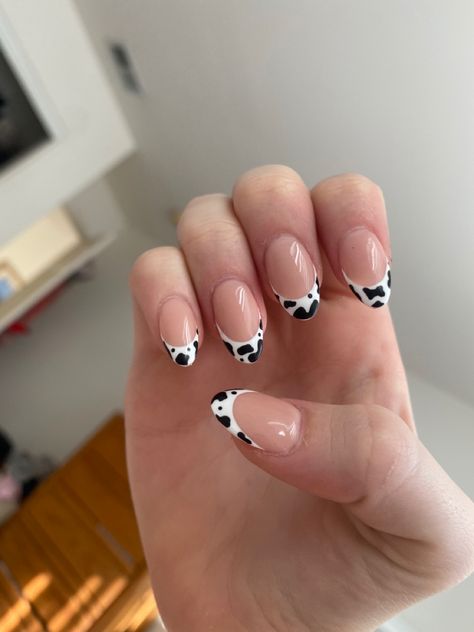 Cow Print French Tips Almond, Cute Cowgirl Nails Short, Short Almond Cow Print Nails, Cute Nails Acrylic Almond Shape, Short Nail Ideas Almond Shape, Cow French Tip Nails Short, Cow Print French Tips Nails, Cow Girl Nails Acrylic, Cow Print French Tip Nails Almond