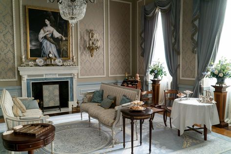 Regency Interior, Drapery Treatments, Regency Decor, Interior Color Schemes, Casa Vintage, Glamour Uk, Regency Era, Design Del Prodotto, Interior Trend