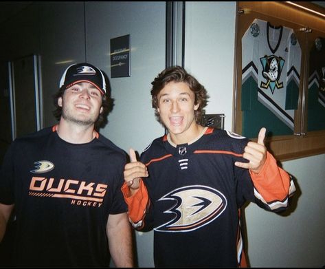 Jamie Drysdale, Trevor Zegras, Hockey Wife, Ducks Hockey, Disposable Cameras, Usa Hockey, Hockey Baby, Canadian Boys, Hot Hockey Players