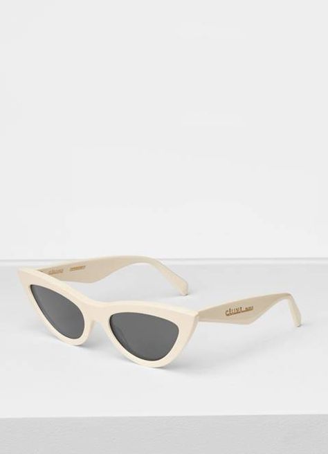 Celine Cat Eye Sunglasses Summer 2018 Phobe Philo White Celine Glasses, Look 80s, Celine Sunglasses, White Sunglasses, Cool Glasses, Cute Glasses, Fashion Eye Glasses, Family Medicine, Minimalist Chic