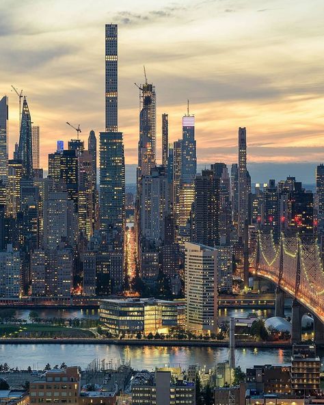 Constantly evolving Billionaire’s Row and Manhattan Skyline from Long Island City... ? Photographie New York, 432 Park Avenue, Ville New York, New York Wallpaper, New York Pictures, York Wallpaper, Long Island New York, Nyc Life, New York Life