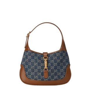 Discover the Jackie 1961 Women's Collection at GUCCI.com. Shop Jackie Bags in Different Colours. Enjoy Free Shipping and Complimentary Gift Wrapping. Jackie 1961 Small Shoulder Bag, Gucci Jackie Bag, Tas Hermes, Gucci Denim, Slouchy Hobo Bag, Gucci Jackie, Mode Ulzzang, Sacs Design, Luxury Purses