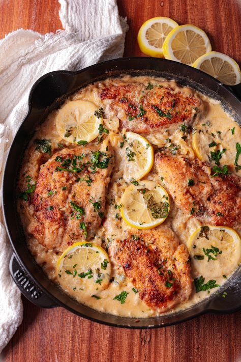 Lemon Chicken Orzo Skillet, Chicken Lemon Orzo Recipes, Orzo Chicken Skillet, One Skillet Crispy Chicken Thighs & Creamy Lemon Garlic Orzo, Creamy Lemon Garlic Orzo, Garlic Chicken Orzo, Orzo Lemon Chicken Recipes, Lemon Garlic Chicken Orzo, Creamy Orzo Recipes Chicken