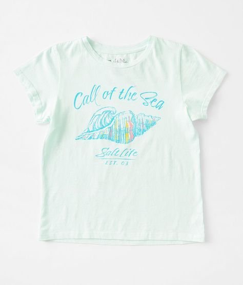 Girls - Salt Life Queen Conch T-Shirt - Green Small Soothingsea Graphic t-shirt Body length 20 on size medium. 100% Cotton. Machine wash warm with like colors. Only non-chlorine bleach when needed. Tumble dry low. Do not iron decoration. Do not dry clean if decorated.. GIRLS' TOP SIZE CONVERSION CHART Top Sizes XXS XS S M L XL Girls' Sizes 5 6-7 8 10 12 14-16 Chest 25-25 1/2 26-26 1/2 27-27 1/2 28-28 1/2 29-29 1/2 30-30 1/2 *Conversion sizes may vary. Measurements based on size medium. Apparel & Tilly Shirts, Beachy Clothes Png, Cute Roblox Shirts, Dream Clothes Summer, Preppy Items, Preppy Shirts, Beachy Clothes, Cute Summer Shirts, Simply Southern T Shirts