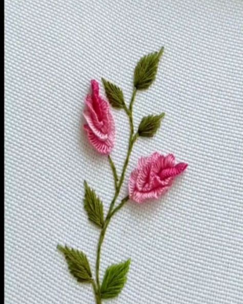 Instagram • Chats Flower Motifs Embroidery, Flowers In Embroidery, Hand Embroidery Free Patterns, Embroidery In Clothes, Simple Embroidery Flowers Tutorials, Embroidery Flower Petals, Hand Work Design Pattern, Hand Embroidery Patterns Flowers Needlework, Embroidery Designs Fashion Clothing