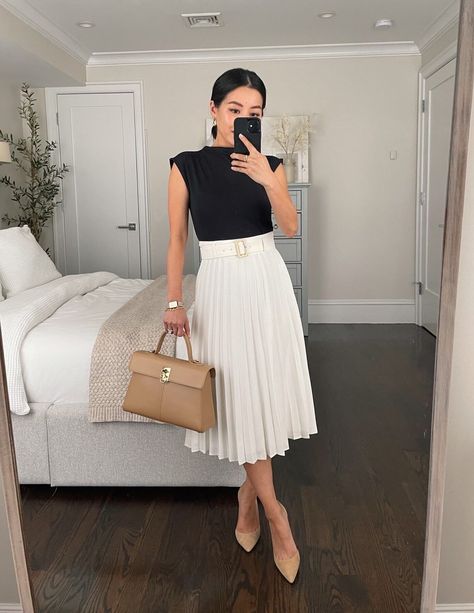 Womens Work Skirt Outfits, Spring Classy Outfits Chic, Formal Dresses For Office For Women, Midi Skirt Outfit Elegant, Midi Skirt Professional Outfit, Business Casual Sundress, Summer Skirt Work Outfits, Office Attire Women Summer, Classic Summer Work Outfits