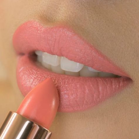 11 Captivating Peach Lipstick Shades For A Vibrant Look Light Peach Lipstick, Coral Peach Lipstick, Warm Lipstick Colors, Best Nude Pink Lipstick, Peach Lipstick Makeup, Peach Lipstick Shades, Pink Coral Lipstick, Peachy Lipstick, Peachy Pink Lipstick