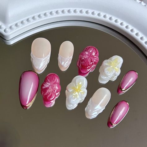 Island of Paradise Press-On Nails 🌺🏝️🌊 #pressonnails #nailsnailsnails #nailart #summernails #summervibes #pinknails #flowernails #floralnails #orchidnails #frangipaninails Pink Nails, Flower Nails, Frangipani Nails, White Frangipani, Island Nails, Orchid Nails, Korean Nails, Glow Nails, Floral Nails