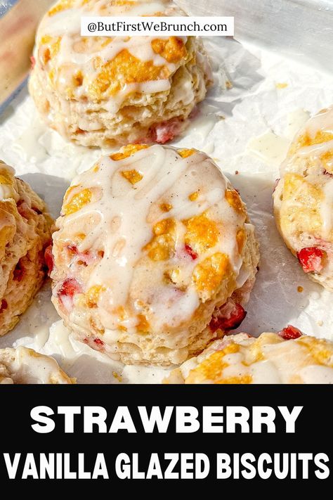 These strawberry biscuits have the addition of ripe, red strawberries. Just a touch sweet, packed with ripe strawberries in every flaky layer, and drizzled with a delicious vanilla glaze. Biscuit Strawberry Shortcake, Strawberry Shortcake Biscuits, Strawberry Biscuits, Sweet Biscuits, Shortcake Biscuits, Whipped Yogurt, Flaky Biscuits, Fruit Toppings, Vanilla Glaze