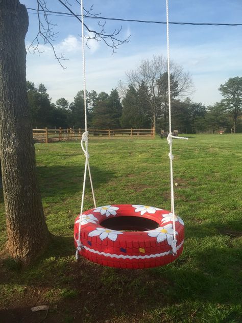 Tire Garden Ideas, Diy Tire Swing, Tire Playground, Diy Kids Playground, Kids Yard, Reuse Old Tires, Tire Garden, Tire Swings, Kids Backyard Playground