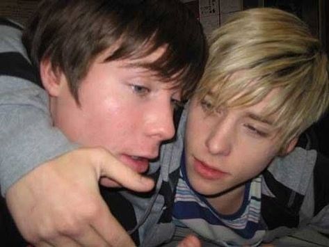 Skins Generation 1, Mitch Hewer, Joe Dempsie, Skin Aesthetics, Skins Uk, Gen 1, New Skin, Serie Tv, Movies Showing