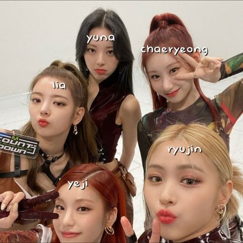 itzy ot5 photo with the names ‹3 Itzy Names Members, Itzy Names, Itzy Ot5, Kpop Group Names, Group Names, Girls Group Names, Pop P, Girls Group, Blue Aesthetic Pastel