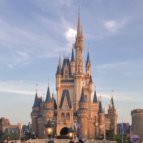 disneyland, tokyo, japan, castle, sunset, travel, disney Tokyo Disneyland Castle, Disney Tokyo Aesthetic, Japan Disney Sea, Tokyo Disney Sea Aesthetic, Tokyo Disney Aesthetic, Japan Disneyland Tokyo, Tokyo Disneyland Aesthetic, Disney World Japan, Japan Presentation