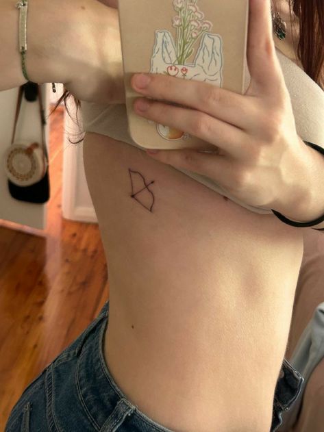 The archer taylor swift taylor cute little Subtle Taylor Swift Tattoo Ideas, Small Tattoos Arrow, Style Tattoo Taylor Swift, Tattoo Ideas Bow And Arrow, Subtle Stranger Things Tattoo, How And Arrow Tattoo, Taylor Swift Trio Tattoo, Tsoa Tattoo Ideas, Tattoo Ideas Reader