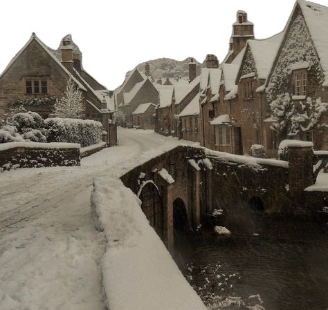 Winter Academia Aesthetic, Finn Core, Weather Aesthetic, Thorn Birds, Forest Village, Fantasy Village, Fantasy Town, Snow Forest, Snow Pictures