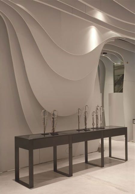 Rhythm By Gradation Interior Design, Waves Interior Design, Layered Interior Design, Tall Wall Design, Line In Interior Design, Parametric Interior Design, Aesthetic Ceiling Design, Line Interior Design, Aesthetic Ceiling