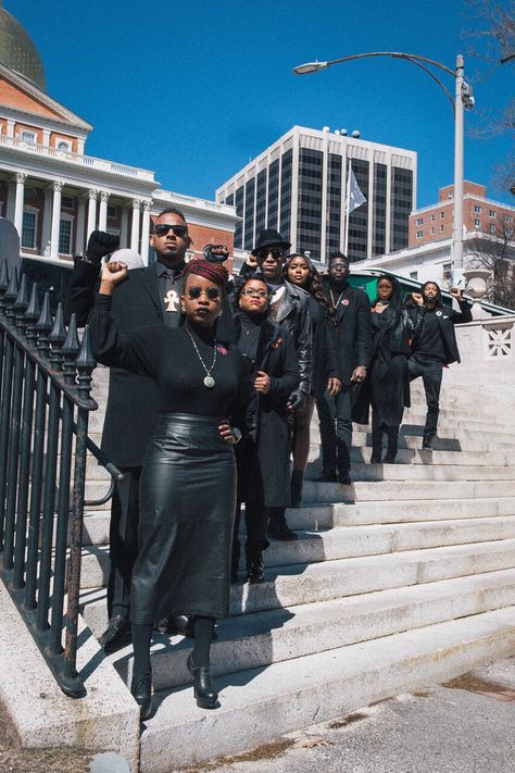 Click the image to read the history of the Black Panthers Black Panther Activist, Tumblr, Black Panther Party Fashion, Black Panther Movement Fashion, Black Panther Party Aesthetic, Black Panther Party Costume, Black Power Aesthetic, Black Panther Movement, Black Pantera