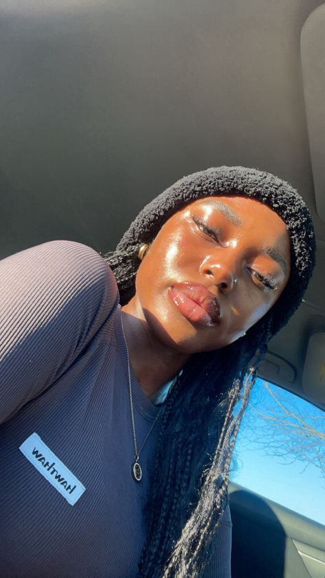 Black girl skin Pretty Dark Skin, I Love Being Black, Clear Glowing Skin, Dark Skin Beauty, Black Femininity, Pretty Skin, Brown Skin Girls, Melanin Beauty, Glass Skin