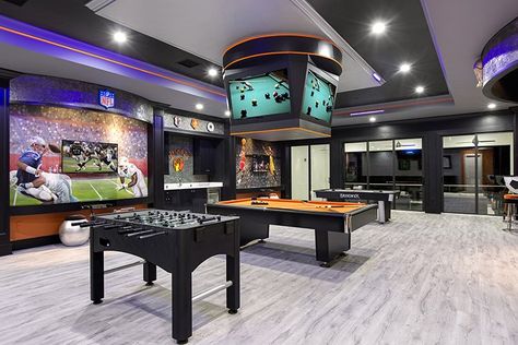 Large Game Room Ideas, Arcade Room In House, Luxury Game Room, Mansion Rooms, Small Game Rooms, Home Game Room, Arcade Room, Game Room Basement, Arcade Game Room