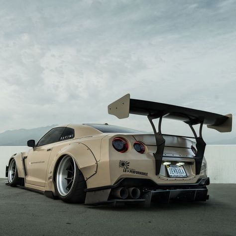 Supra Mk4 Wide Body Kit, Nissan Gtr R35 Wide Body Kit, Widebody Cars, Supra Car, R33 Gtr, Nissan Gtr Wallpapers, Car Background, Gtr 35, Japanese Baby