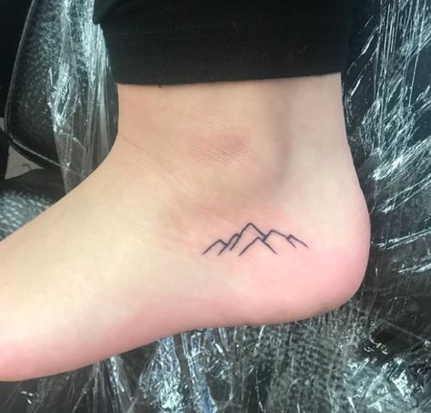 Thinline Tattoo, Outdoors Tattoos For Women, Moutain Tattoos, Small Mountain Tattoo, Berg Tattoo, Mountain Tattoo Simple, Foot Tattoos For Women, Tasteful Tattoos, Inspiration Tattoo