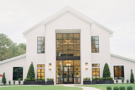 Boxwood Manor, Modern White Wedding, Event Venue Design, Events Place, Modern Wedding Venue, Wedding Venue Houston, Party Barn, Dream Wedding Venues, Wedding Venues Texas