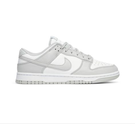 Nike Dunk Low Grey Fog, Gray Nike Shoes, Dunks Outfit, Shoes For School, Back To School Shoes, Pretty Shoes Sneakers, Preppy Shoes, Trendy Shoes Sneakers