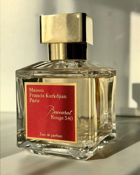 Baccarat Rouge 540 Aesthetic, Parfum La Rive, Maison Francis Kurkdjian Baccarat, Perfume Luxury, Aesthetic Perfume, Parfum Victoria's Secret, Perfume Aesthetic, Baccarat Rouge 540, Baccarat Rouge