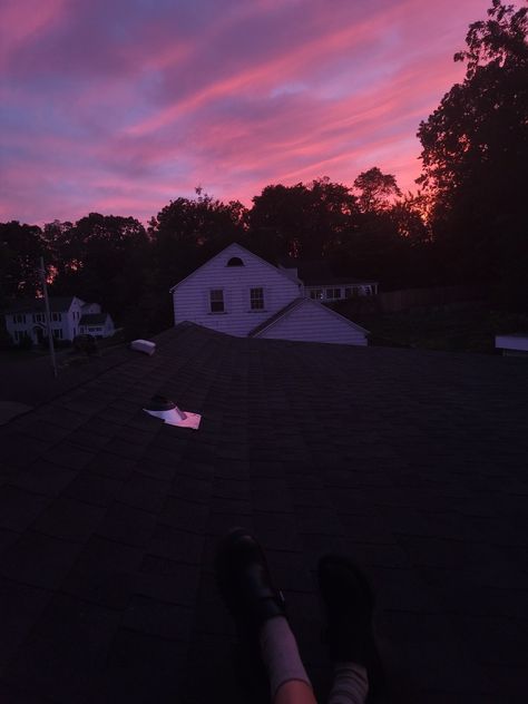 Roof Night Aesthetic, Staying Out Late Aesthetic, Sitting On Roof Aesthetic, Sitting On The Roof At Night Aesthetic, On Roof Aesthetic, Night Esthetics, Sitting On Rooftop Aesthetic Night, Roof Top Aesthetic, Burn Pygmalion