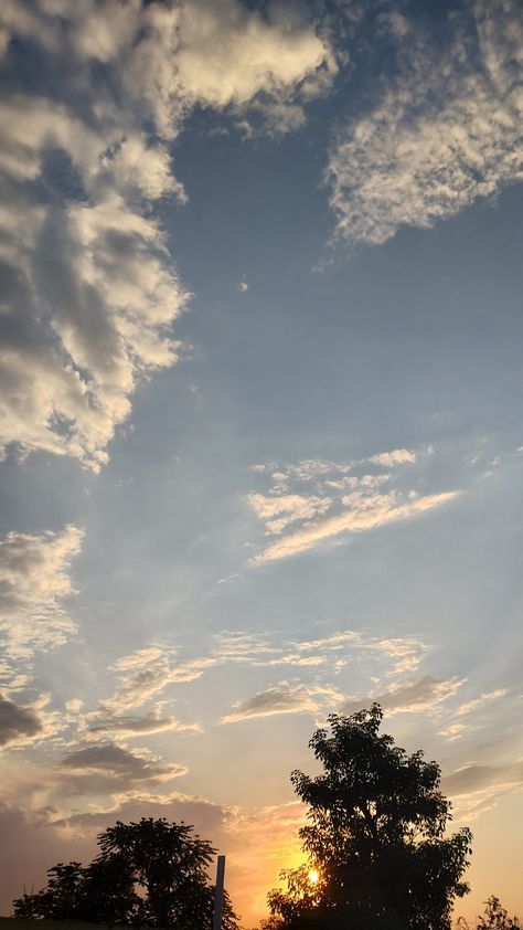 Nature, Barish Pics Real, Barish Pic, Picture Cloud, Pretty Wallpapers Tumblr, 2160x3840 Wallpaper, Night Sky Photography, Sky Photography Nature, Travel Pictures Poses