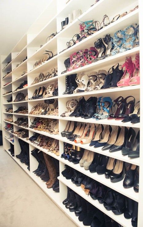 Kids Shoe Organization, Ideas De Closets, Organiser Son Dressing, Ideas Entryway, Toddler Organization, Ideas Closet, Closet Shoe, Walking Closet, Diy Shoe